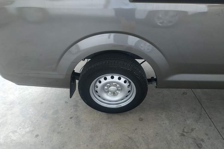 Used Kuayue Kuayue Xing V7 2022 1.6L Gasoline Luxury Model 2-Door Dual-Swing Doors DAM16KR