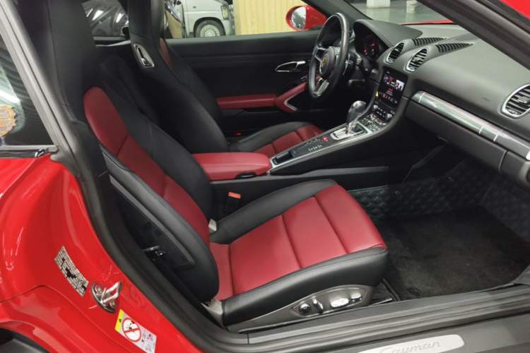 Used Porsche 718 2020 Cayman 2.0T Right Front Seat
