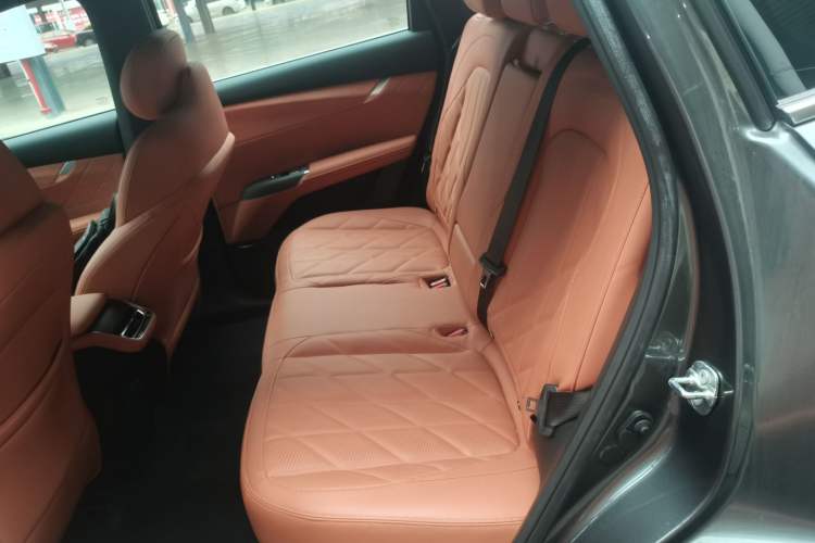 Used CHANGAN CS75 PLUS 2025 4th Generation UItra 2.0T New Blue Whale Smart Intelligent Powertrain Version Left Rear Seat