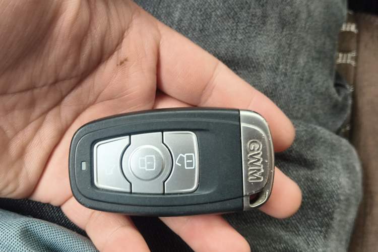 Used Haval H6 2016 Upgraded Model 1.5T Automatic Two-Wheel Drive Elite Version Vehicle Key