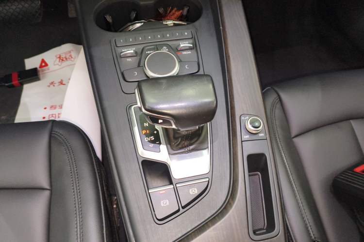 Used Audi A4L 2018 30th Anniversary Edition 40 TFSI Trendy Model