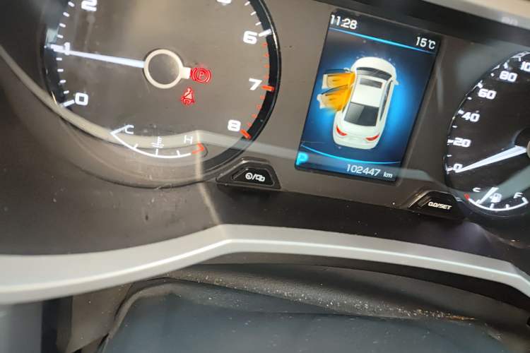 Used Geely Auto Emgrand GL 2018 1.8L DCT Elite Smart Connectivity Version Odometer Close Up