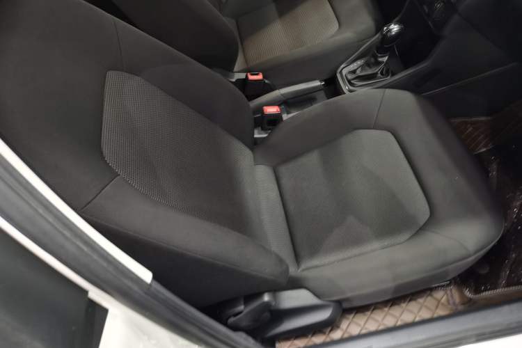 Used Volkswagen Jetta 2017 1.5L Automatic Fashion Model
