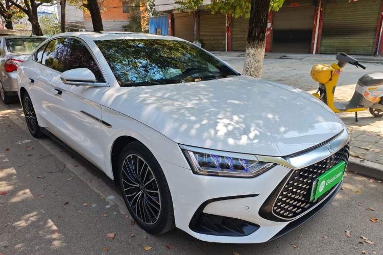 Used BYD Han 2022 DM-i 121KM Luxury Model Front Right 45 Deg