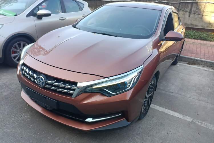 Used Venucia D60 2018 1.6L CVT Smart Connect Elite Edition