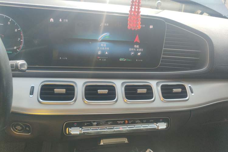 Used Mercedes-Benz GLE 2021 GLE 450 4MATIC Stylish Model Audio And AC Panel