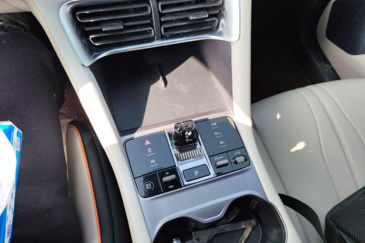 Used BYD Song PLUS New Energy 2024 HONOR Edition DM-i 110km Flagship Model
