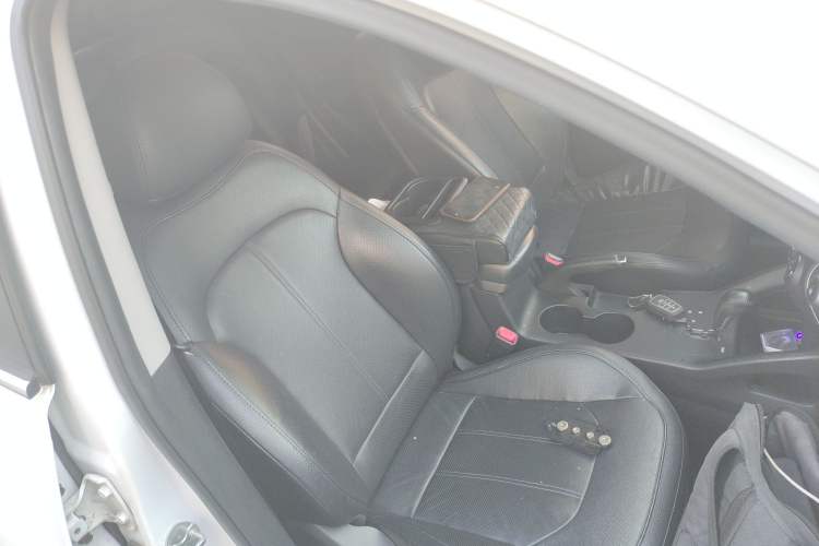 Used Hyundai ix35 2015 2.0L Automatic 2WD Smart Version China V Standard
