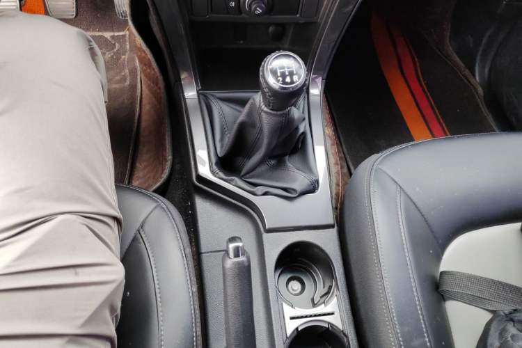 Used Great Wall Wingle 5 2023 "Ganfan" Version 1.5T Gasoline Two-Wheel-Drive Advanced Trim with Long Cargo Bed Gear Lever