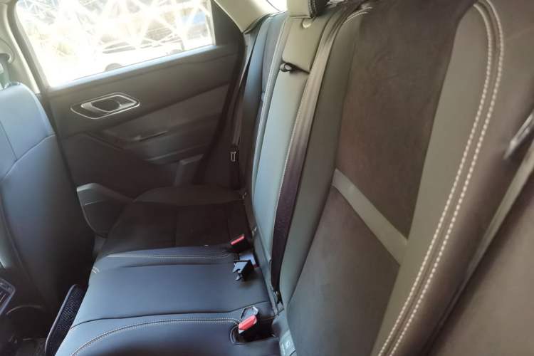 Used Land Rover Range Velar 2019 250 PS