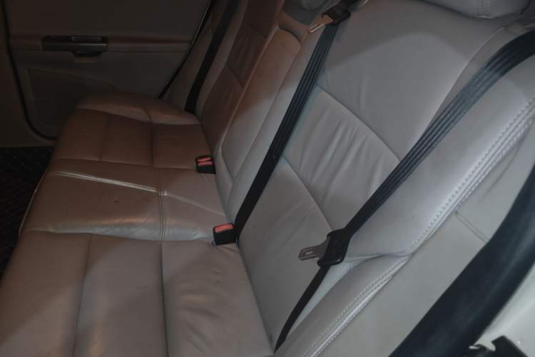 Used Volvo S40 2011 2.0L Automatic ZhiShang Edition