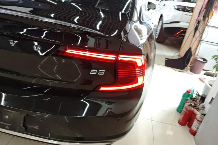 Used Volvo S90 2021 B5 Zhiyuan Luxury Edition
