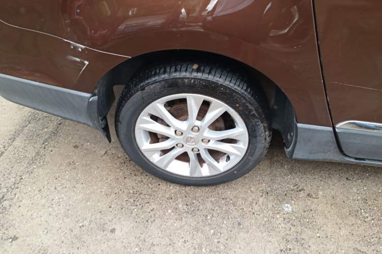 Used Baojun 730 2014 1.5L manual Comfort version 7 seats
