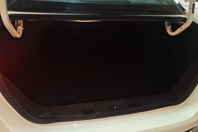 Used Nissan Sylphy 2021 1.6L XL CVT Enjoyment Edition Trunk