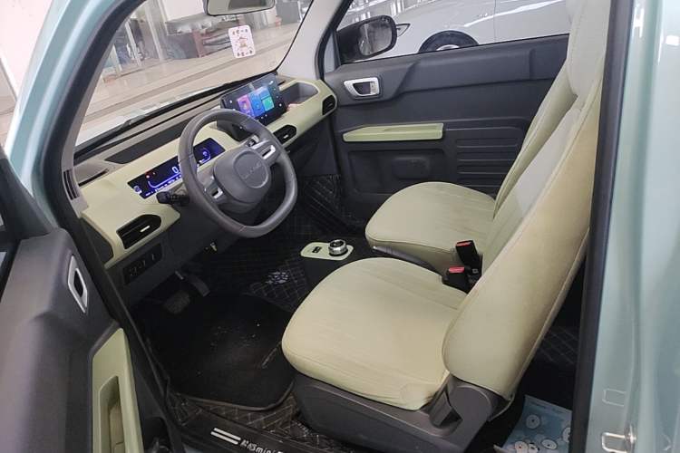 Used Geely Galaxy Panda 2023 Panda Mini 200km Endurance Bear
