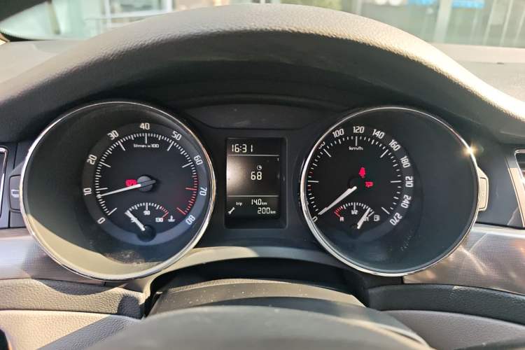 Used Skoda Superb 2013 1.4TSI Manual Shengshi Edition