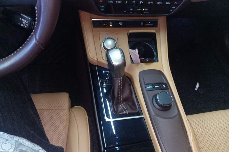 Used Lexus ES 2016 250 Midnight Special Limited Edition
