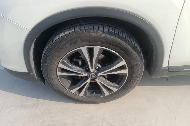 Used Nissan X-Trail 2020 2.5L XL ITS CVT 4WD Deluxe Navigation Edition Left Front Wheel Hub