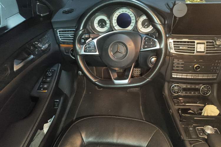 Used Mercedes-Benz CLS 2015 CLS 400 4MATIC
