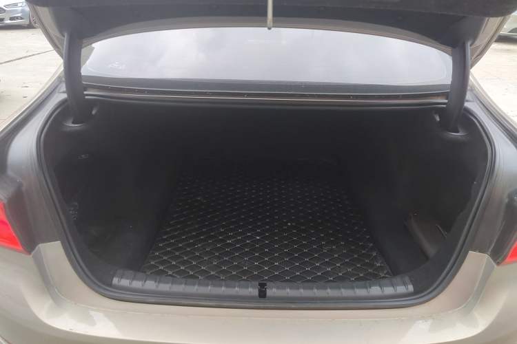 Used BMW 5 Series 2018 528Li Launch Special Edition
