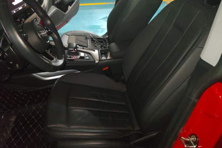 Used Audi A5 2021 Sportback 40 TFSI Stylish and Elegant Model Left Front Seat