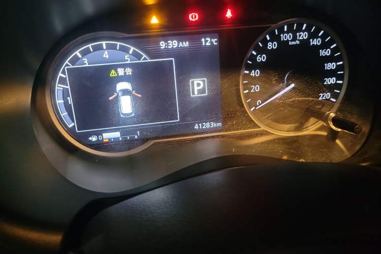 Used Nissan Kicks 2018 1.5L CVT Smart Connect Luxury Edition