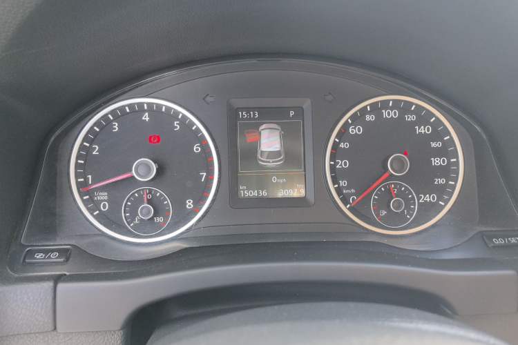 Used Volkswagen Tiguan 2015 1.8TSI Automatic Two-Wheel Drive Luxury Model Instrument Cluster