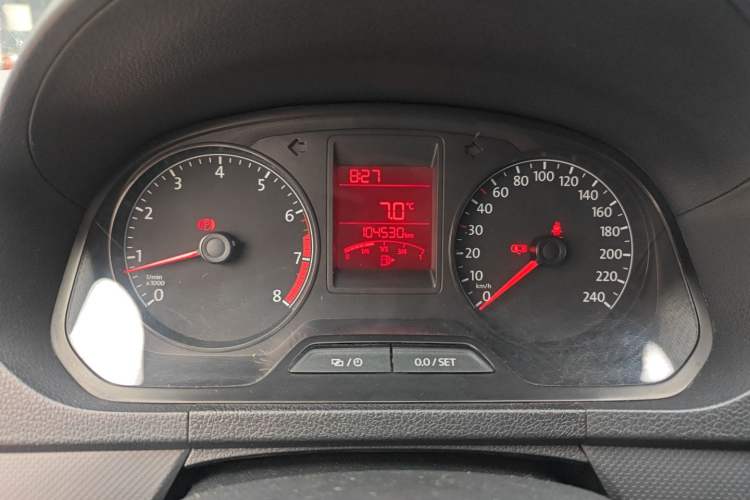 Used Volkswagen Jetta 2015 Value Edition 1.6L Manual Fashionable Style
