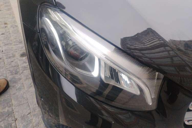 Used Mercedes-Benz GLC 2018 GLC 200 4MATIC Right Front Headlight
