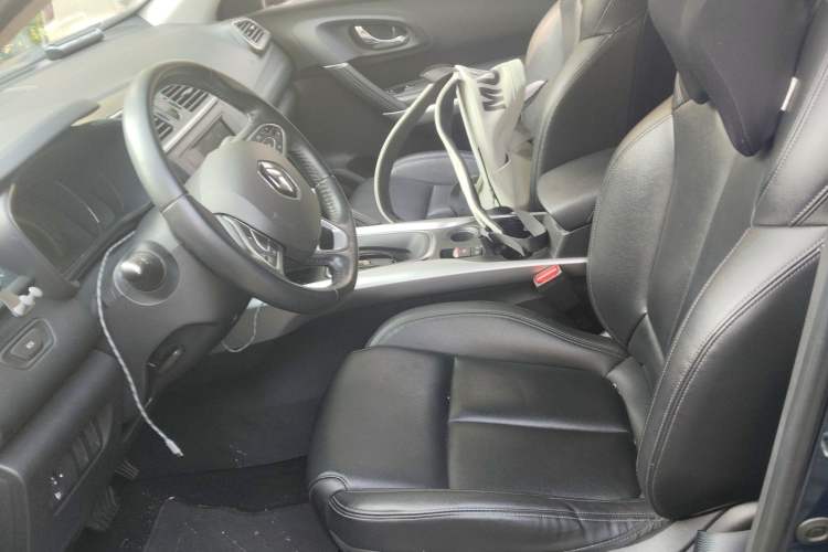 Used Renault Kadjar 2017 2.0L Two-Wheel-Drive Leading Edition
