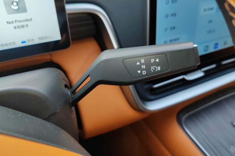 Used Dongfeng eπ eπ008 2025 210Max Range-Extended Version 5 Seats
