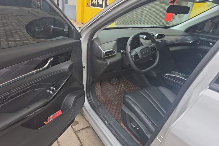 Used Dongfeng Aeolus Mage 2023 DH-i 1.5T Luxury Edition