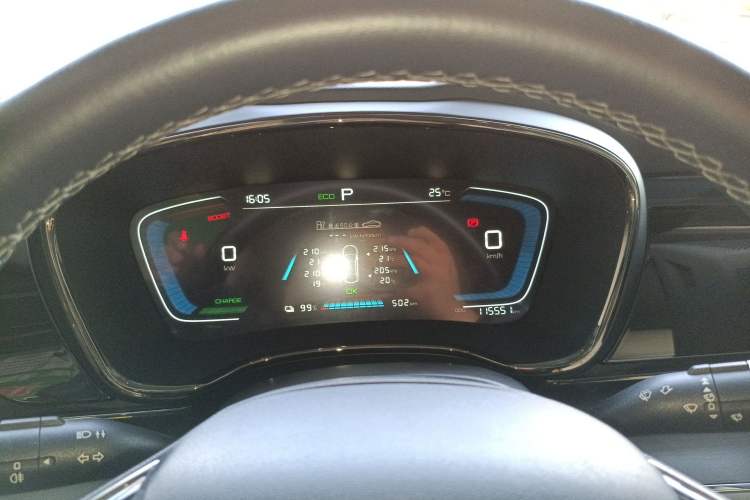 Used BYD e9 2021 Business Edition
