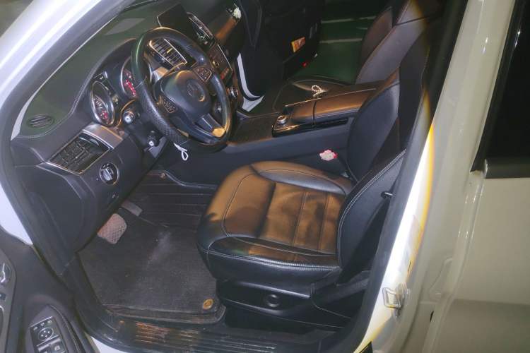 Used Mercedes-Benz GLE Coupe 2015 GLE 320 4MATIC Coupe SUV Left Front Seat