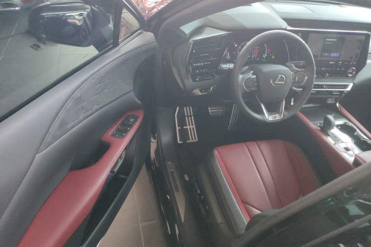 Used Lexus RX 2023 500h Four-Wheel Drive F SPORT Performance
