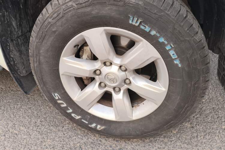 Used Toyota Prado 2016 2.7L Automatic Luxury Edition
