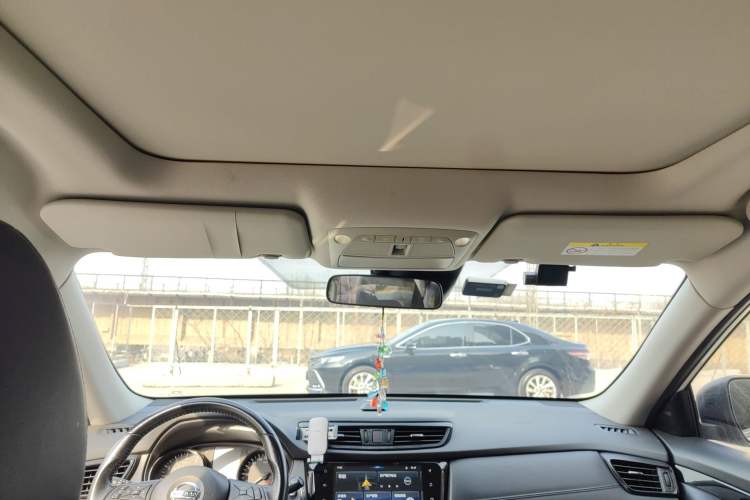 Used Nissan X-Trail 2019 2.0L CVT Smart Connect Comfort Edition 2WD
