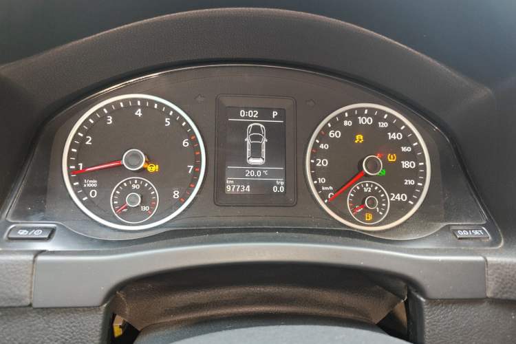 Used Volkswagen Tiguan 2017 300TSI Automatic Two-Wheel Drive Silk Road Comfort Edition Instrument Cluster