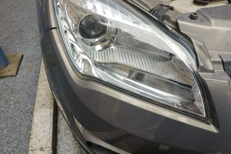 Used CHANGAN CS35 2016 1.6L Automatic Luxury Model China IV Standard