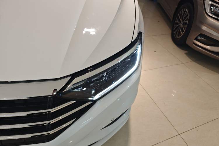 Used Volkswagen Sagitar 2020 280TSI DSG Luxury Version China VI Standard Left Front Headlight