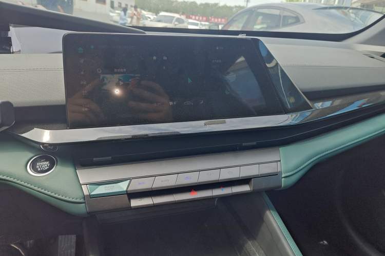 Used CHANGAN NEVO A06 2023 Advanced Model Audio And AC Panel