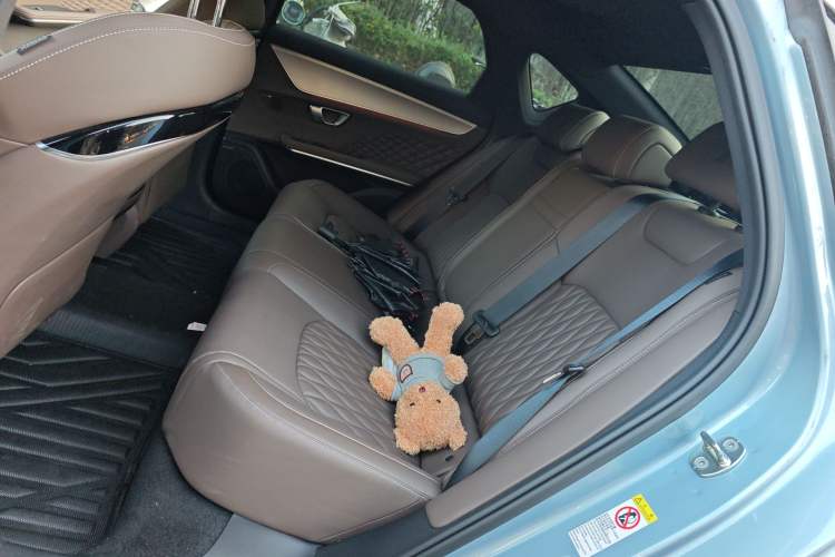 Used BYD Han 2023 EV Champion Edition 605KM Front-Drive Premium Model