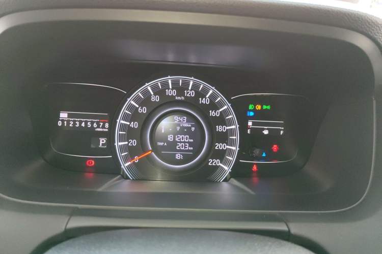 Used Honda Odyssey 2015 Updated Version 2.4L Smart Edition
