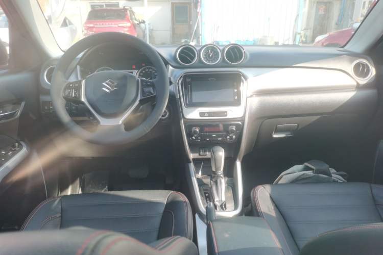 Used Suzuki Vitara 2016 1.4T Automatic Two-Wheel Drive Luxury Version

