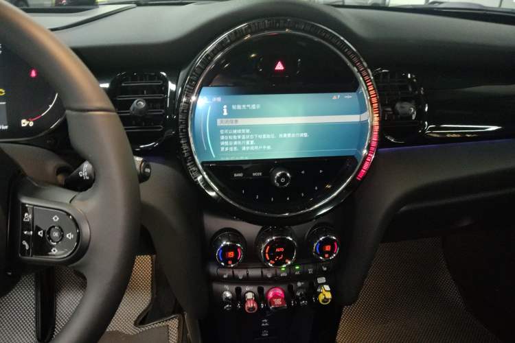 Used MINI 2023 1.5T COOPER Artist Five-Door Edition Audio And AC Panel