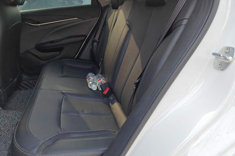 Used Buick GT 2021 Revised Version Flagship 1.5L Automatic Elite Edition Left Rear Seat