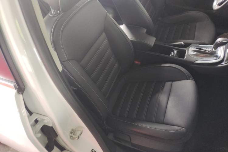 Used Buick Regal 2014 1.6T Fashionable Tech Edition
