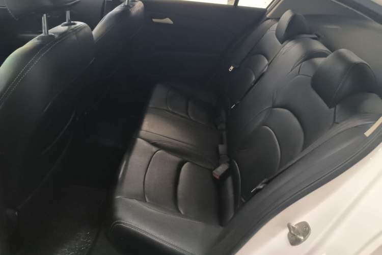 Used Chevrolet Cavalier 2018 320 Automatic Enjoyment Sunroof Edition