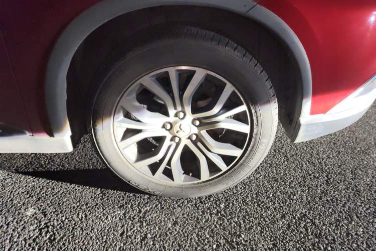 Used Mitsubishi Outlander 2018 2.4L 4x4 Elite Edition 5 Seats