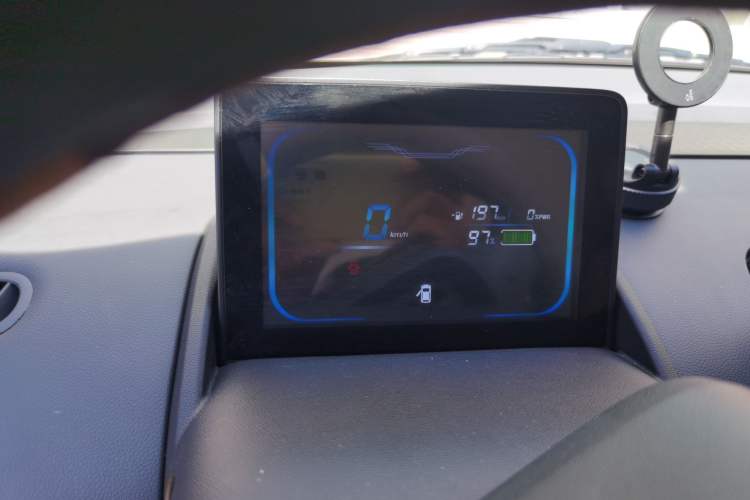 Used CHANGAN NEVO Lumin 2025 205 km Xiangqin Version
